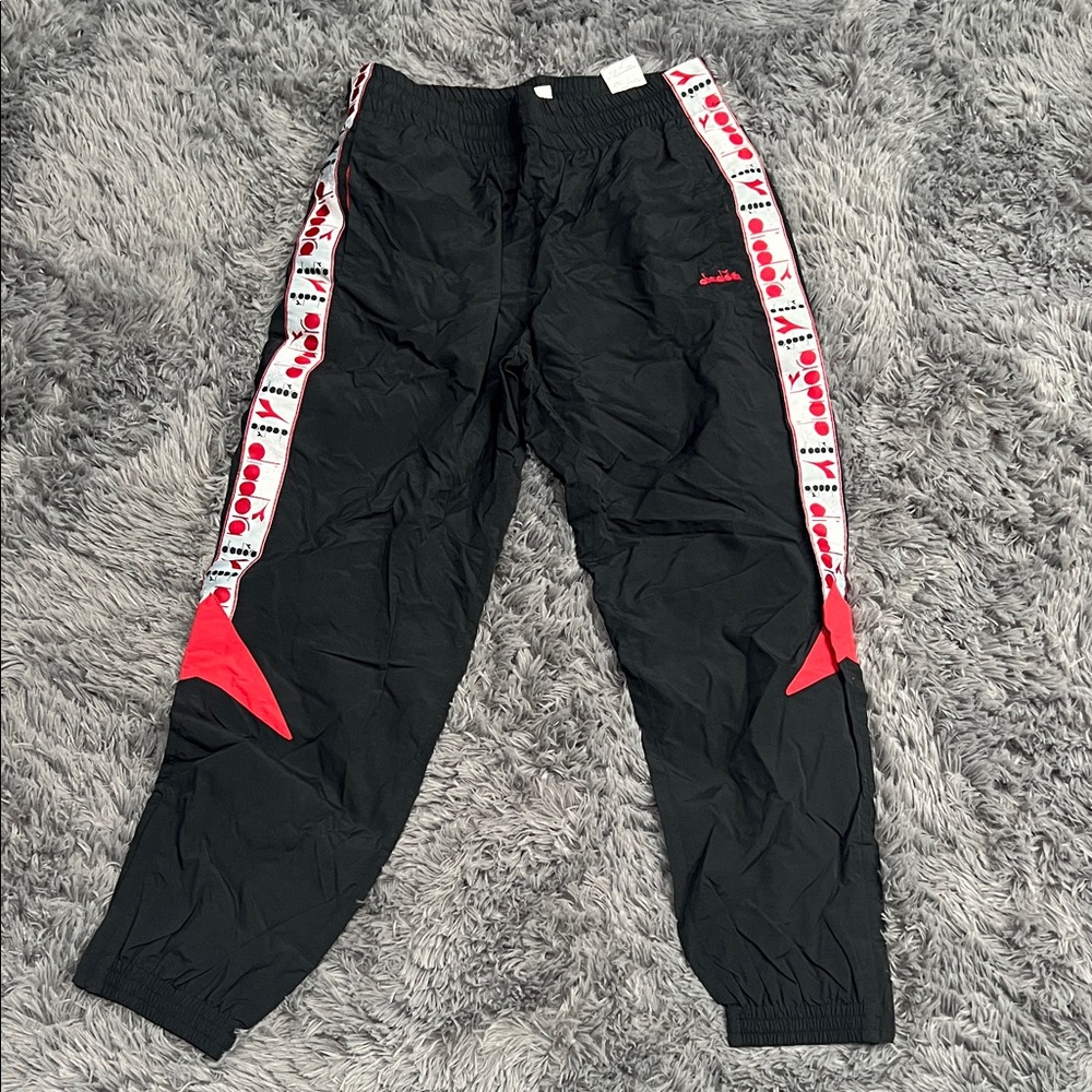 Diadora Retro Track Pants Black Red Logo Tape Windbreaker Men’s XL